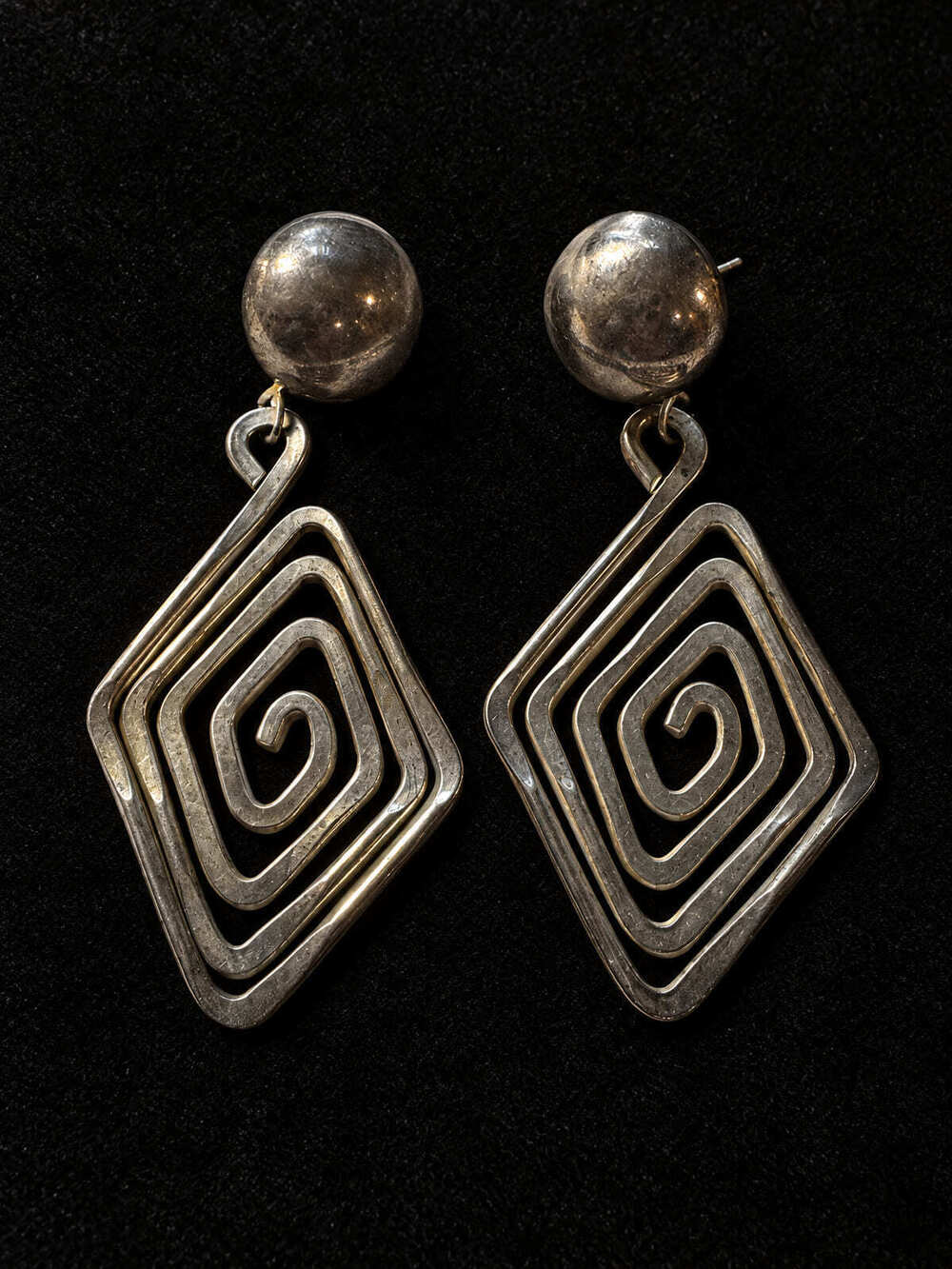 ⚜️ Square Spiral Drop Earrings | Statement | Silver-Tone Dome Post 💗